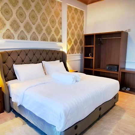 Gili Beachfront Suites Gili Trawangan Exterior foto