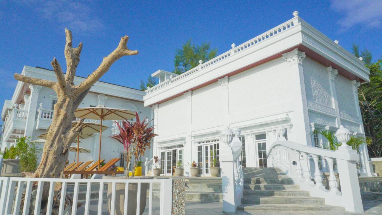 Gili Beachfront Suites Gili Trawangan Exterior foto